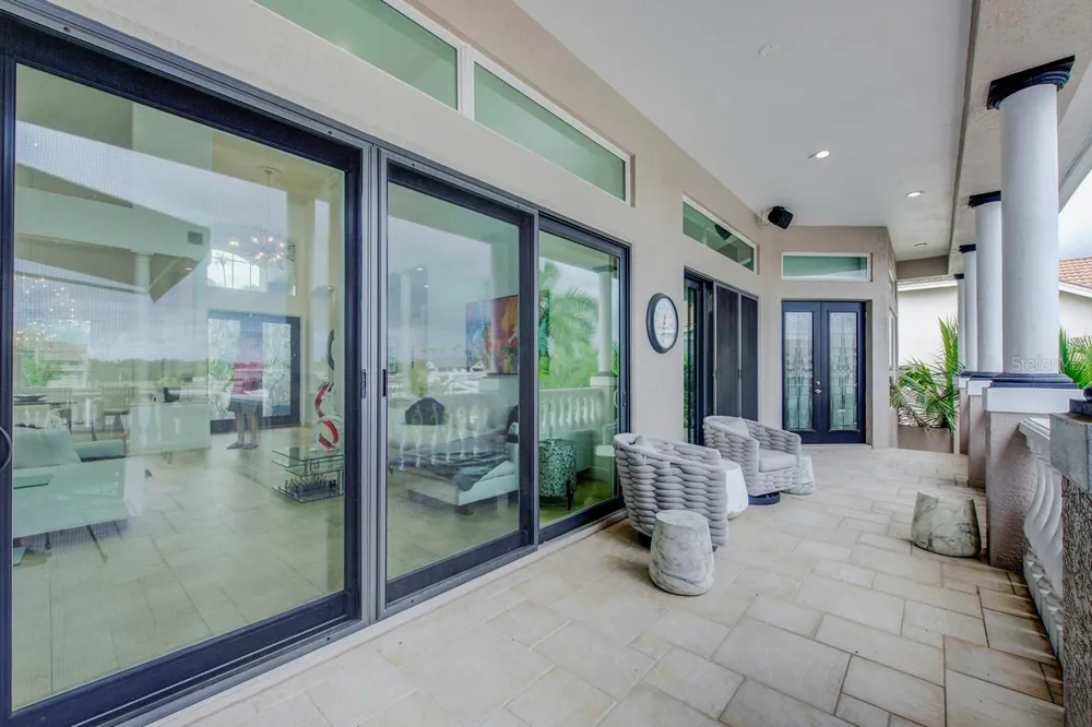 6113 PASADENA POINT BOULEVARD Gulfport, FL 33707