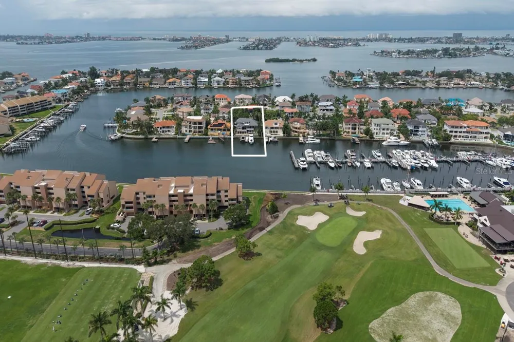 6113 PASADENA POINT BOULEVARD Gulfport, FL 33707