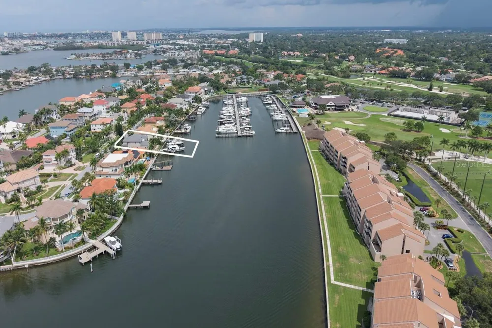 6113 PASADENA POINT BOULEVARD Gulfport, FL 33707