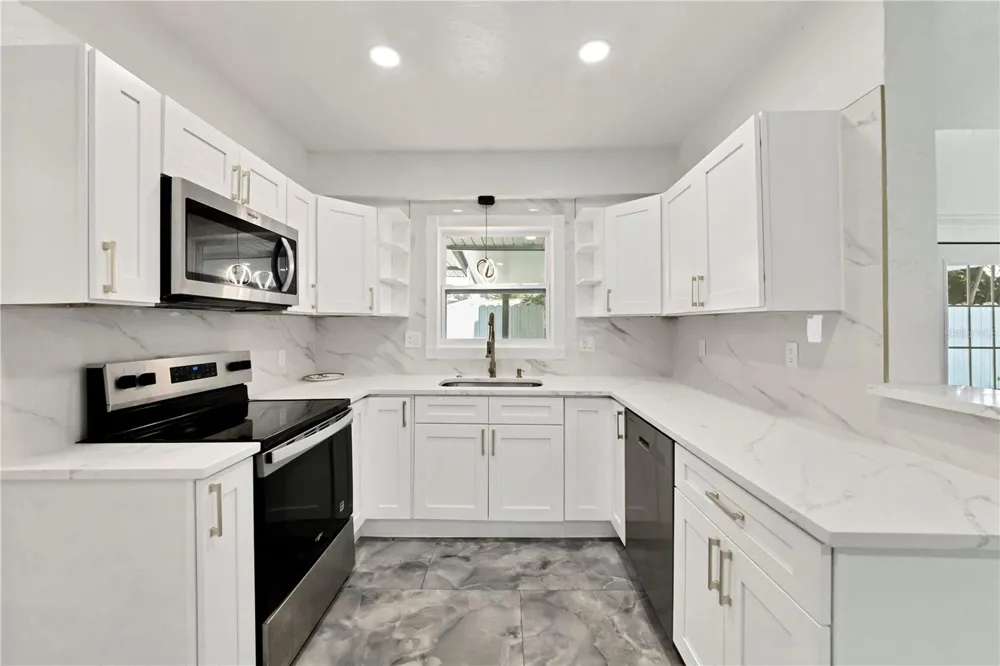 2839 OLYMPIC STREET Sarasota, FL 34231