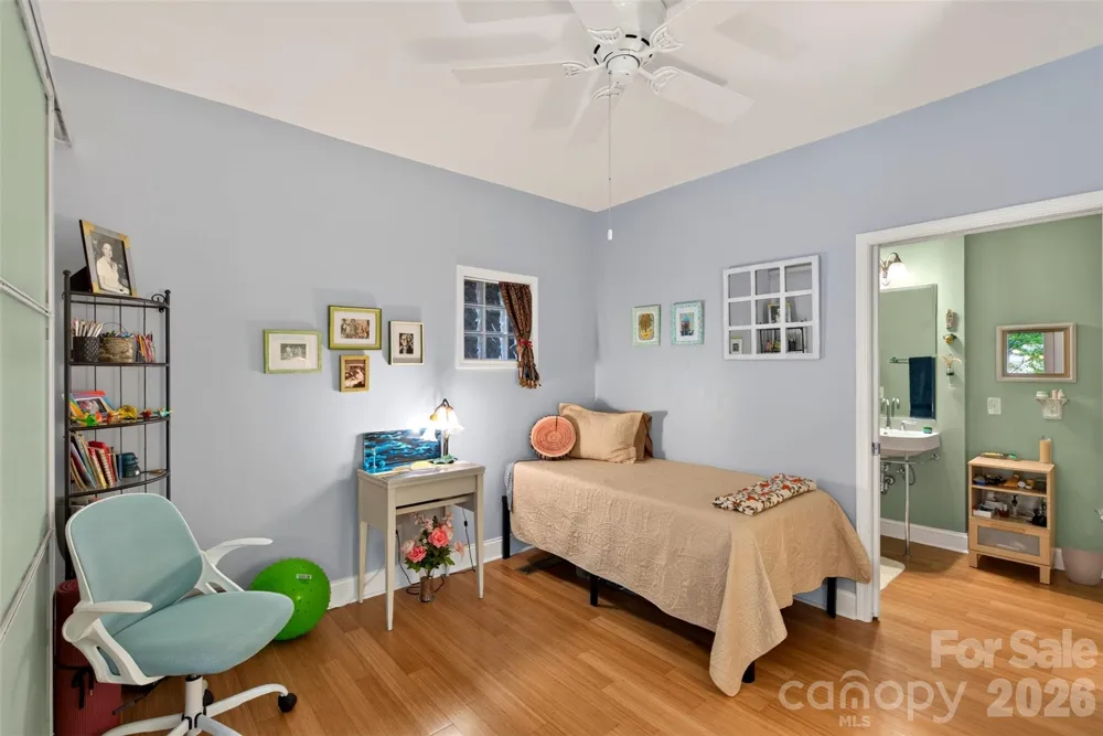 600 Skyloft Drive #102 Asheville, NC 28801