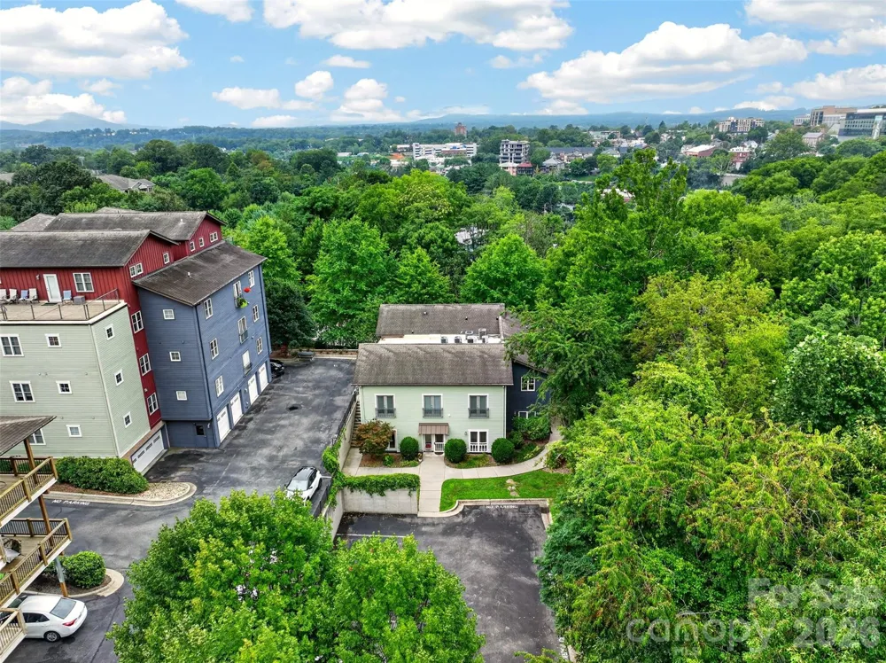 600 Skyloft Drive #102 Asheville, NC 28801
