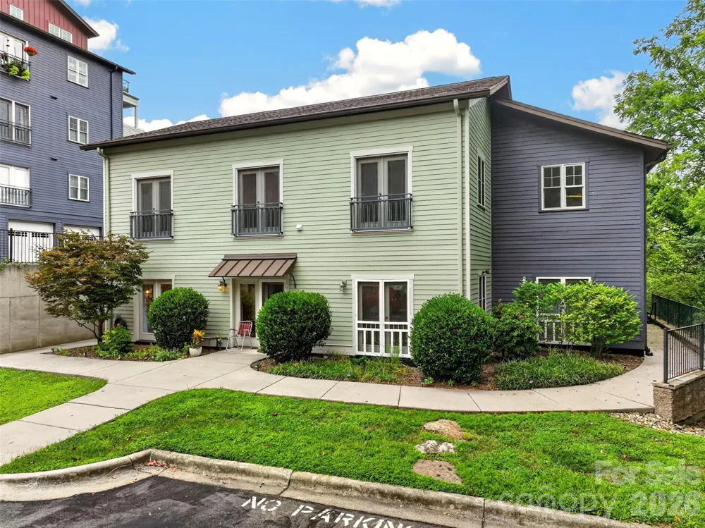 600 Skyloft Drive #102 Asheville, NC 28801