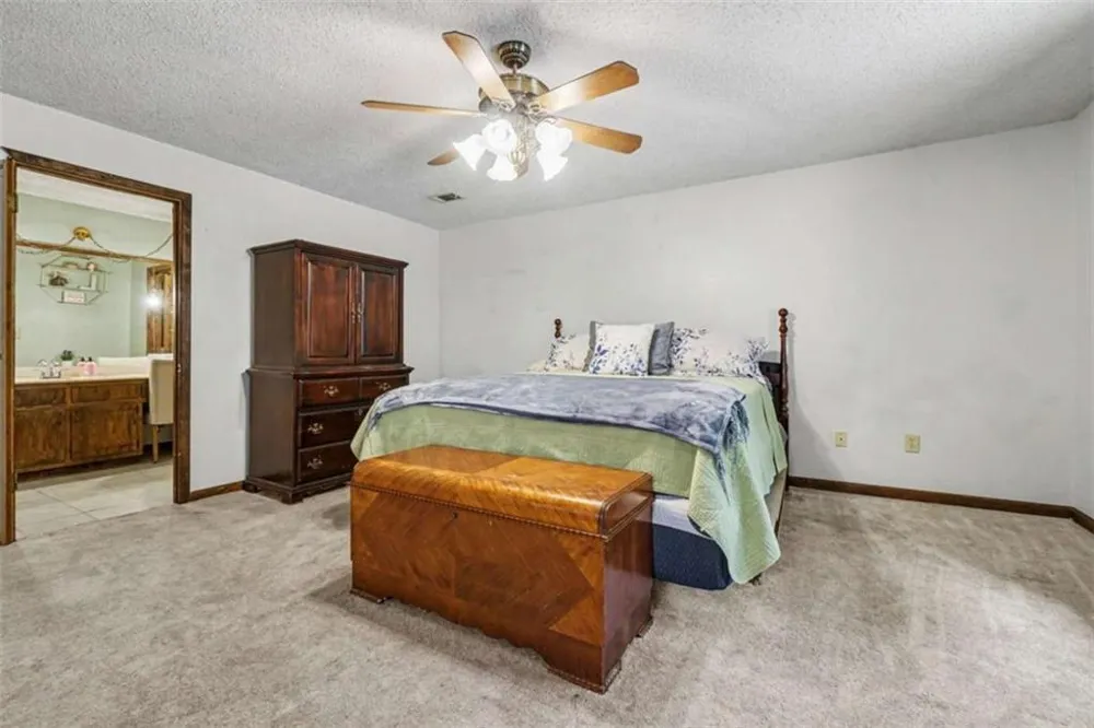25 Woodall Rd Se White, GA 30184