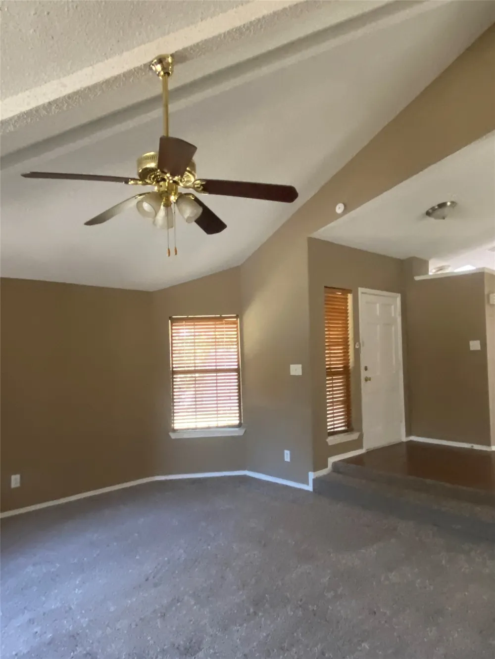 4370 Ashley Lane Grand Prairie, TX 75052