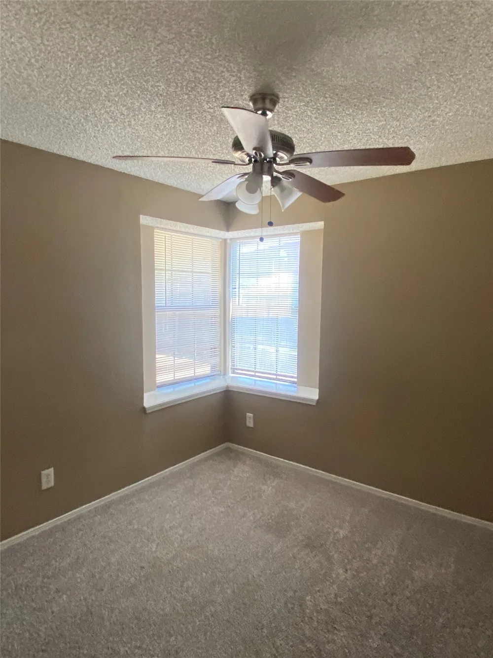 4370 Ashley Lane Grand Prairie, TX 75052