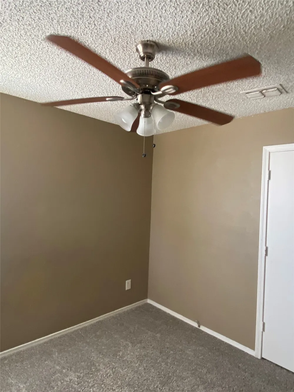 4370 Ashley Lane Grand Prairie, TX 75052