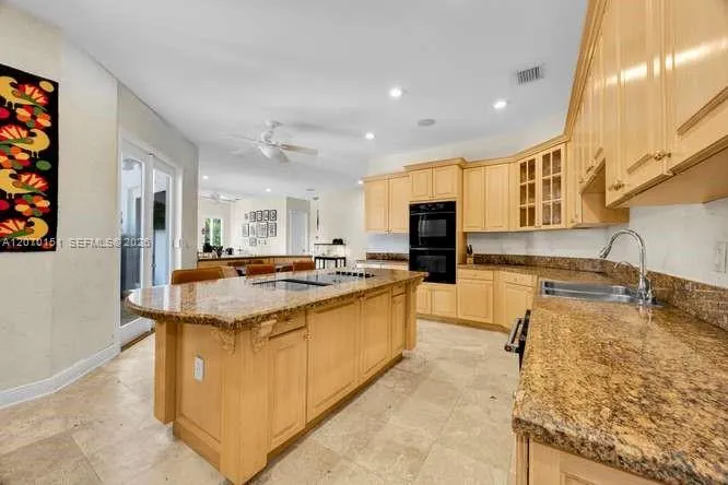 7840 SW 133rd Ter Pinecrest, FL 33156
