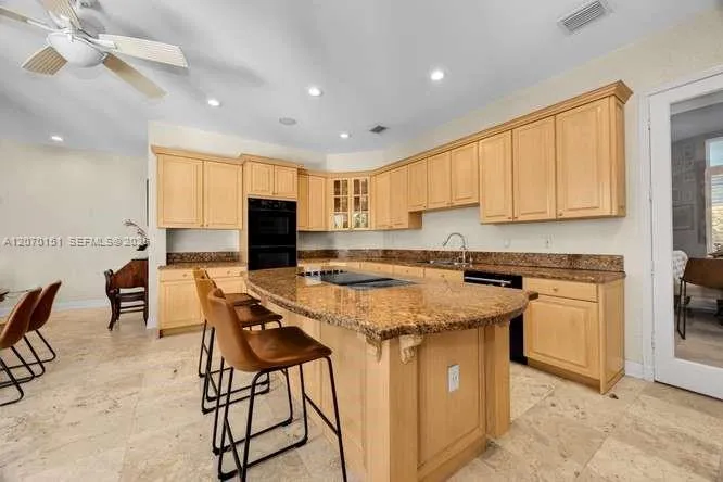 7840 SW 133rd Ter Pinecrest, FL 33156