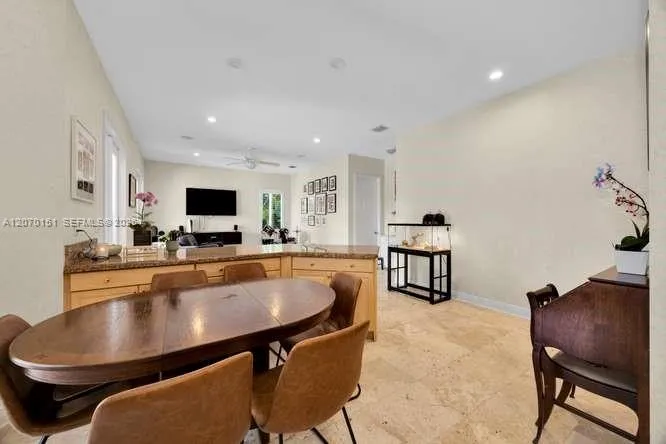7840 SW 133rd Ter Pinecrest, FL 33156