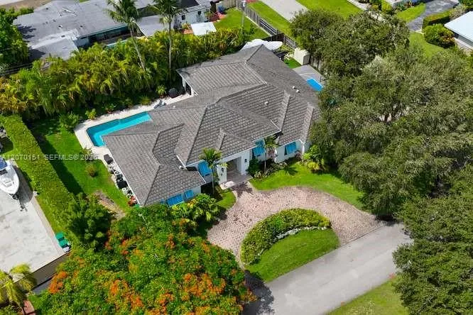 7840 SW 133rd Ter Pinecrest, FL 33156