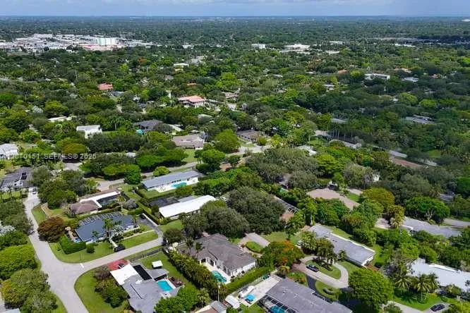 7840 SW 133rd Ter Pinecrest, FL 33156