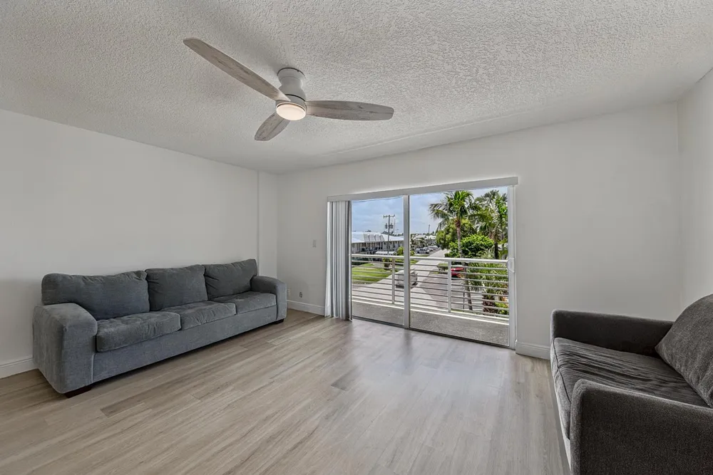 2900 NE 30TH STREET #D-3 Fort Lauderdale, FL 33306