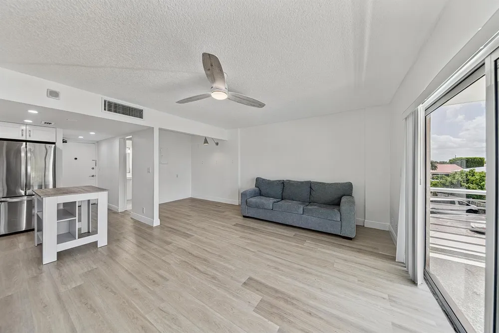 2900 NE 30TH STREET #D-3 Fort Lauderdale, FL 33306