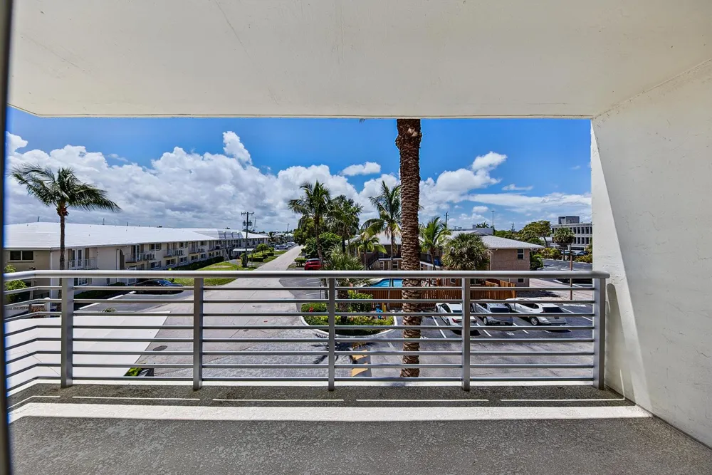 2900 NE 30TH STREET #D-3 Fort Lauderdale, FL 33306
