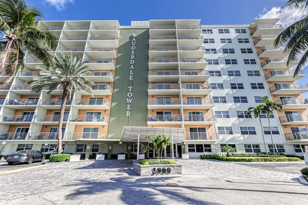 2900 NE 30TH STREET #D-3 Fort Lauderdale, FL 33306