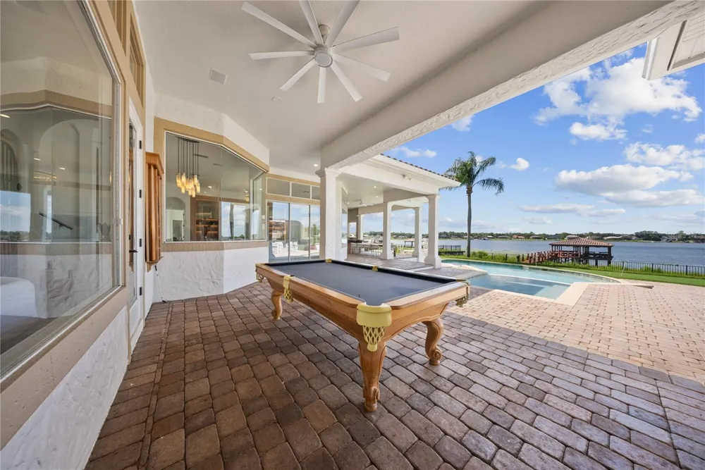 9233 SOUTHERN BREEZE DRIVE Orlando, FL 32836