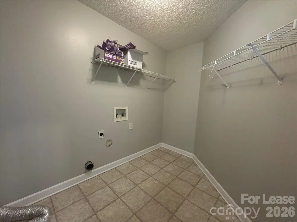 521 River View Drive Lowell, NC 28098