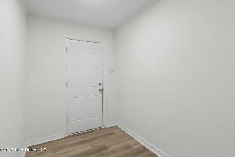 3513 Hemlock Avenue Moss Point, MS 39563