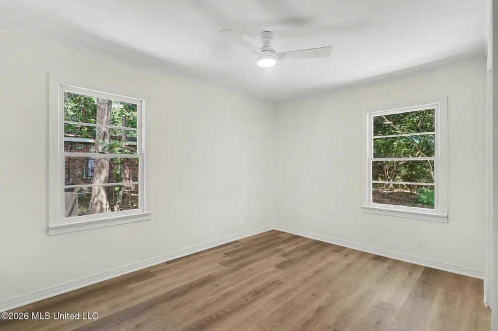 3513 Hemlock Avenue Moss Point, MS 39563