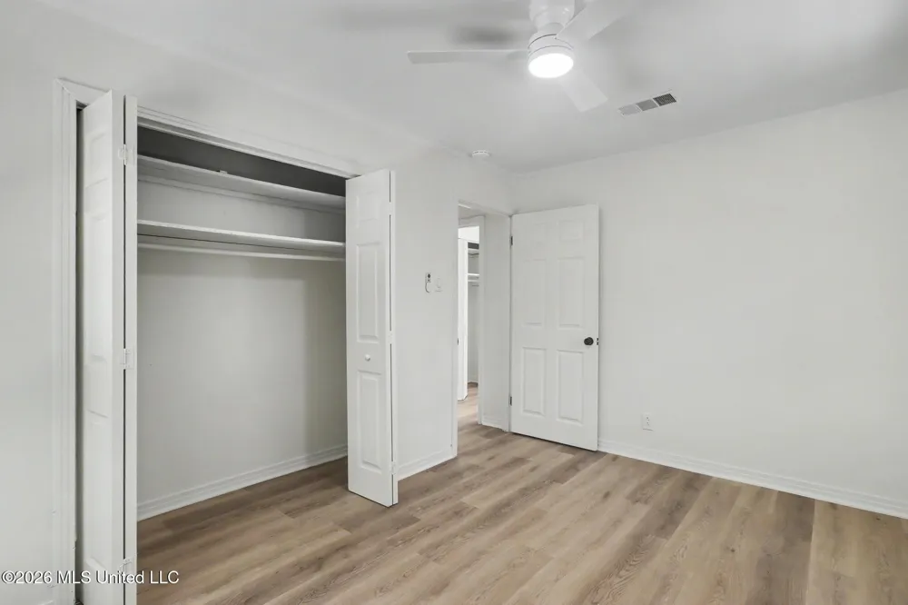 3513 Hemlock Avenue Moss Point, MS 39563