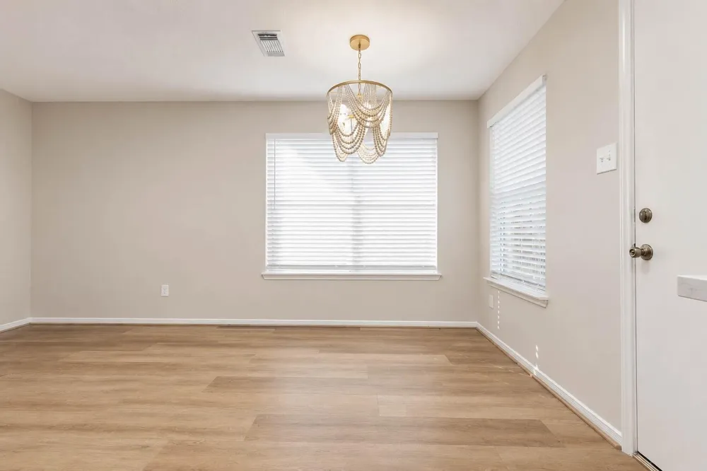 15819 Contender Lane Friendswood, TX 77546