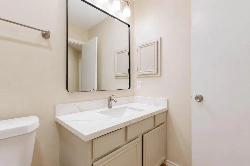 15819 Contender Lane Friendswood, TX 77546
