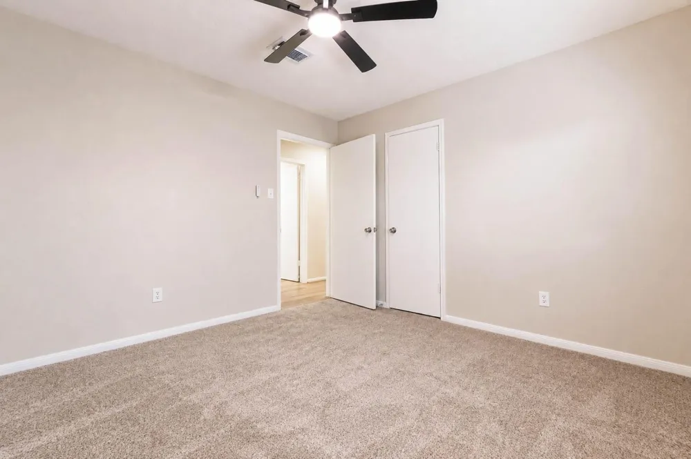 15819 Contender Lane Friendswood, TX 77546