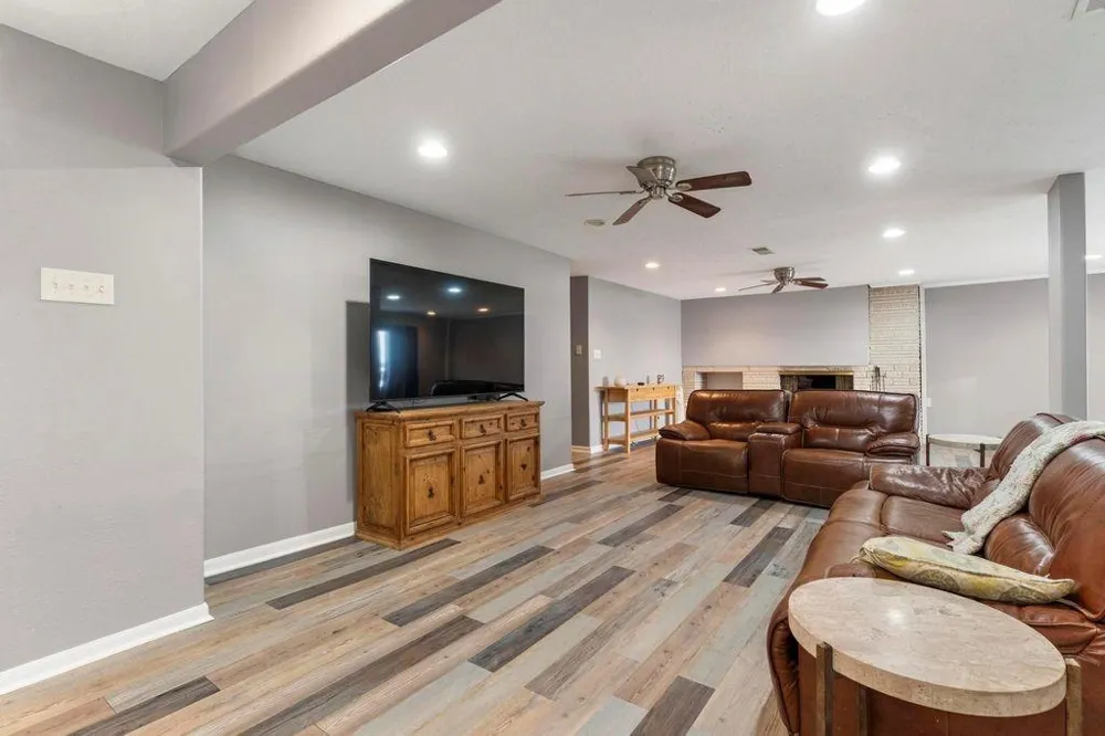 24511 Sunny Glen Dr Drive Houston, TX 77336