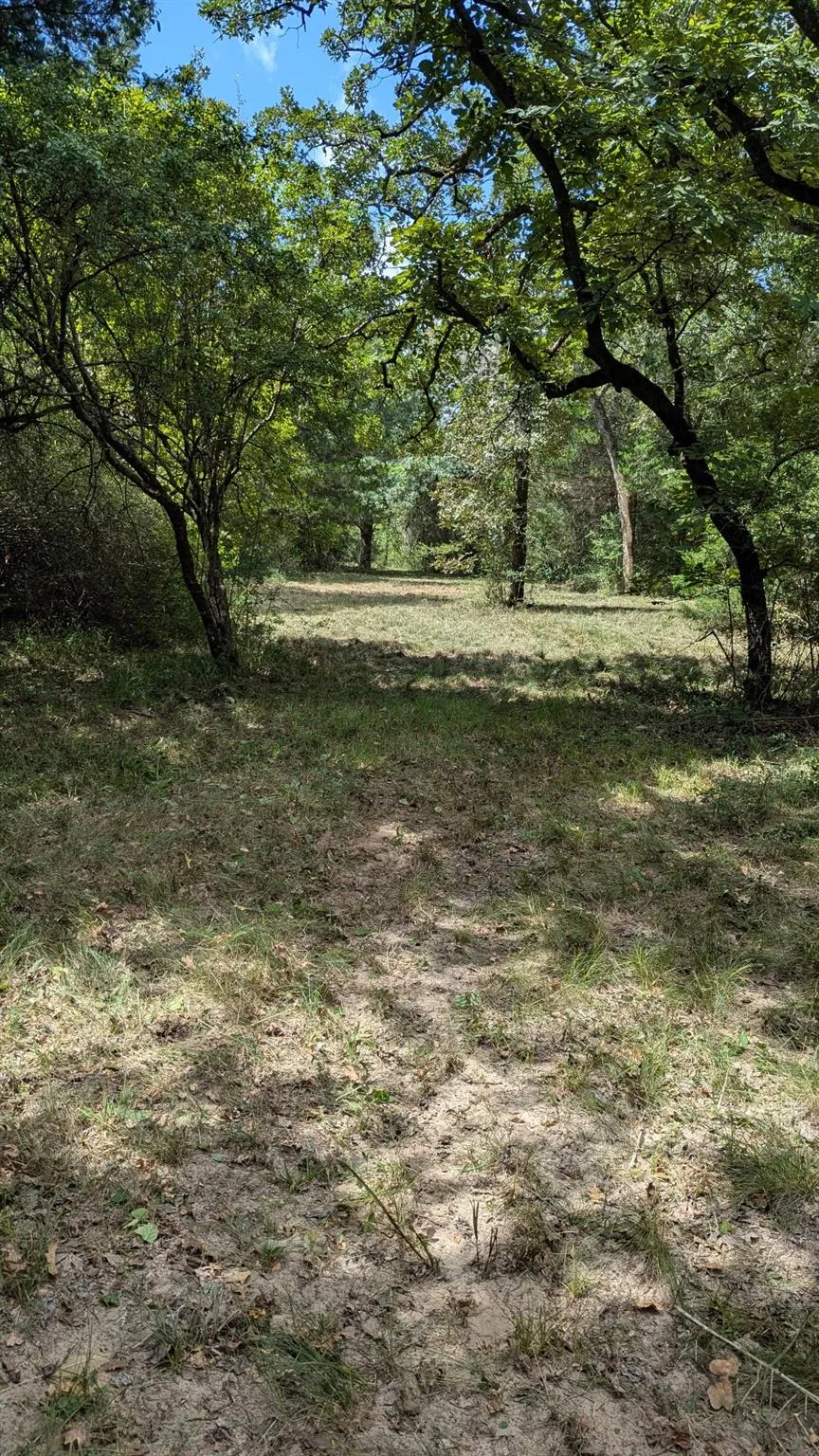 5425 County Road 114 Centerville, TX 75833