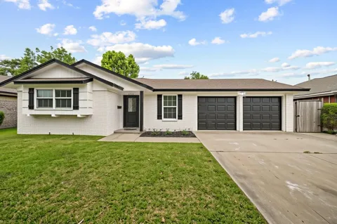 2714 San Jacinto Drive