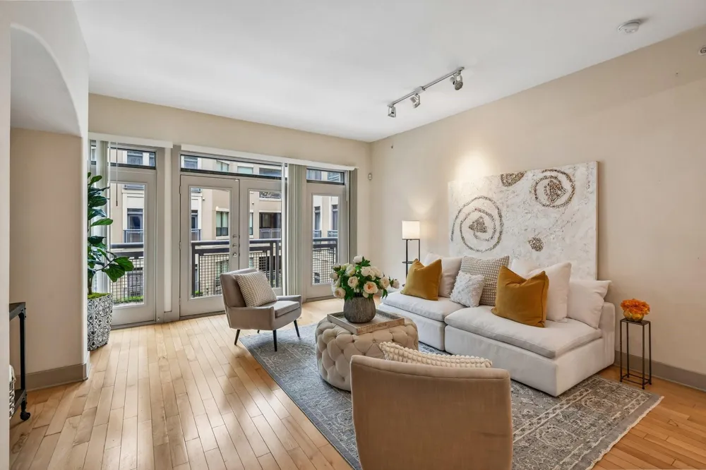 1901 Post Oak Boulevard #2607 Houston, TX 77056