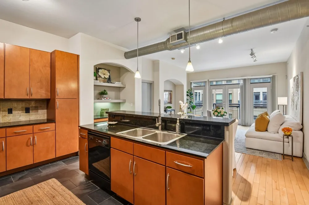 1901 Post Oak Boulevard #2607 Houston, TX 77056