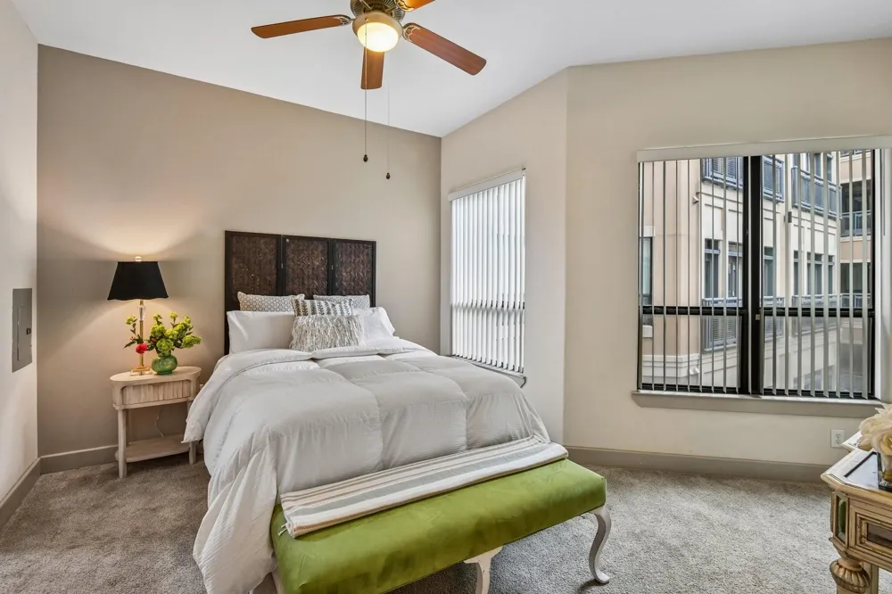 1901 Post Oak Boulevard #2607 Houston, TX 77056