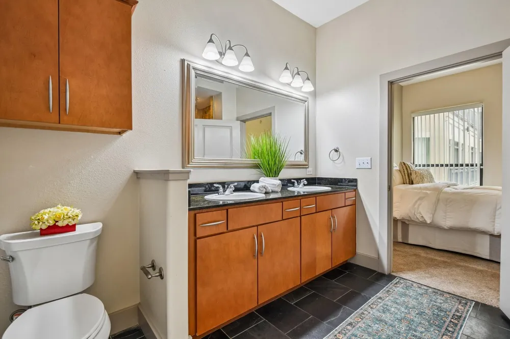1901 Post Oak Boulevard #2607 Houston, TX 77056