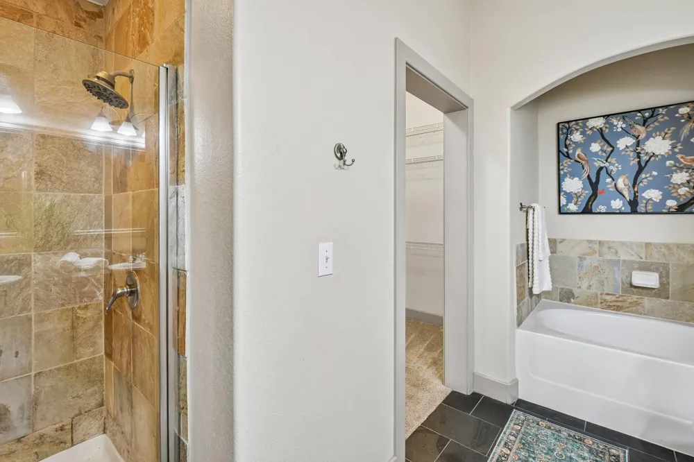 1901 Post Oak Boulevard #2607 Houston, TX 77056