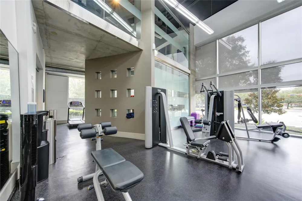 1901 Post Oak Boulevard #2607 Houston, TX 77056