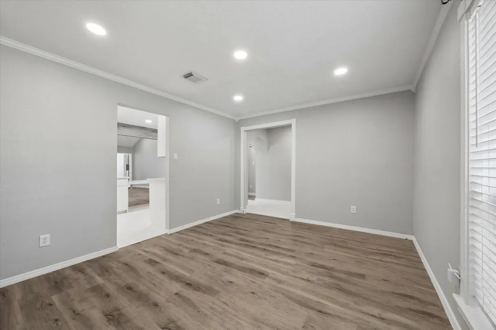 608 Tanglewood Drive Friendswood, TX 77546