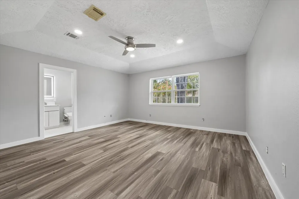 608 Tanglewood Drive Friendswood, TX 77546