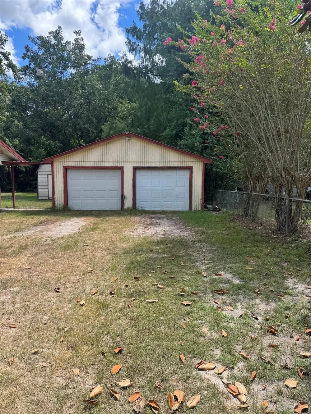 606 Hickory Street Colmesneil, TX 75938