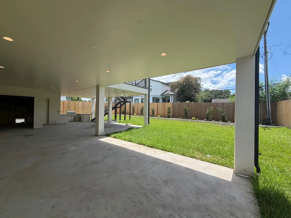 4927 Heatherglen Drive Houston, TX 77096