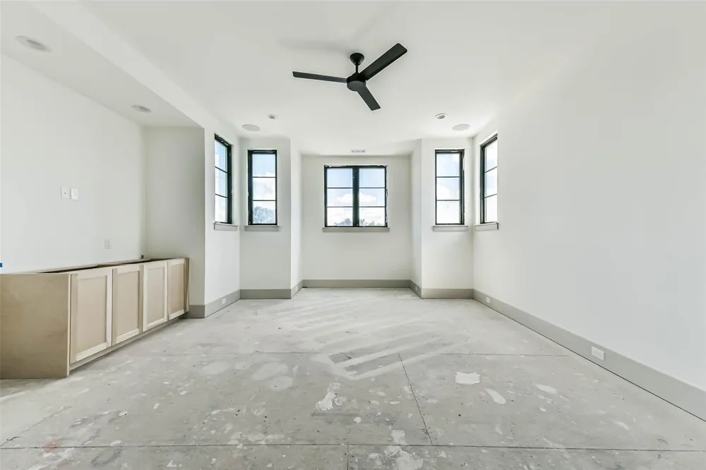 4927 Heatherglen Drive Houston, TX 77096