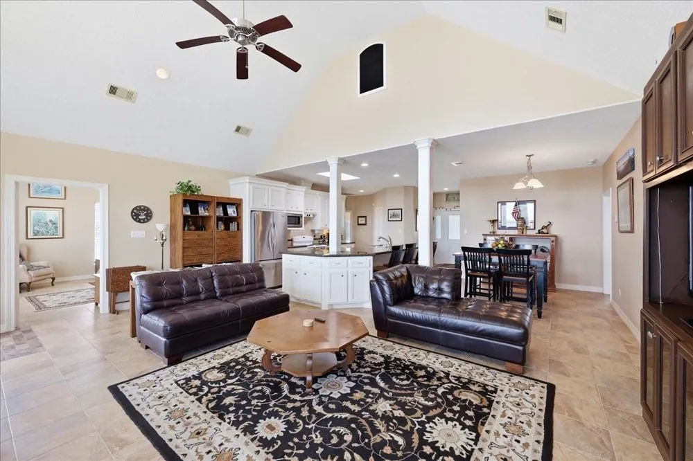 207 Heartfield Lane Anahuac, TX 77514