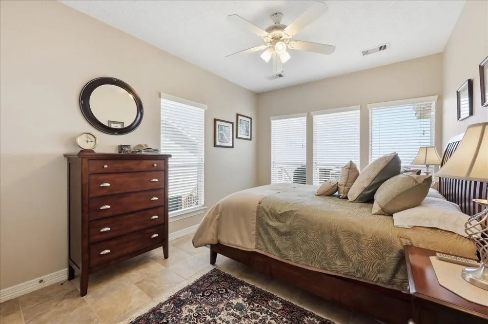 207 Heartfield Lane Anahuac, TX 77514