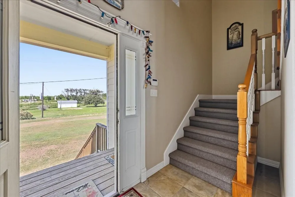 207 Heartfield Lane Anahuac, TX 77514