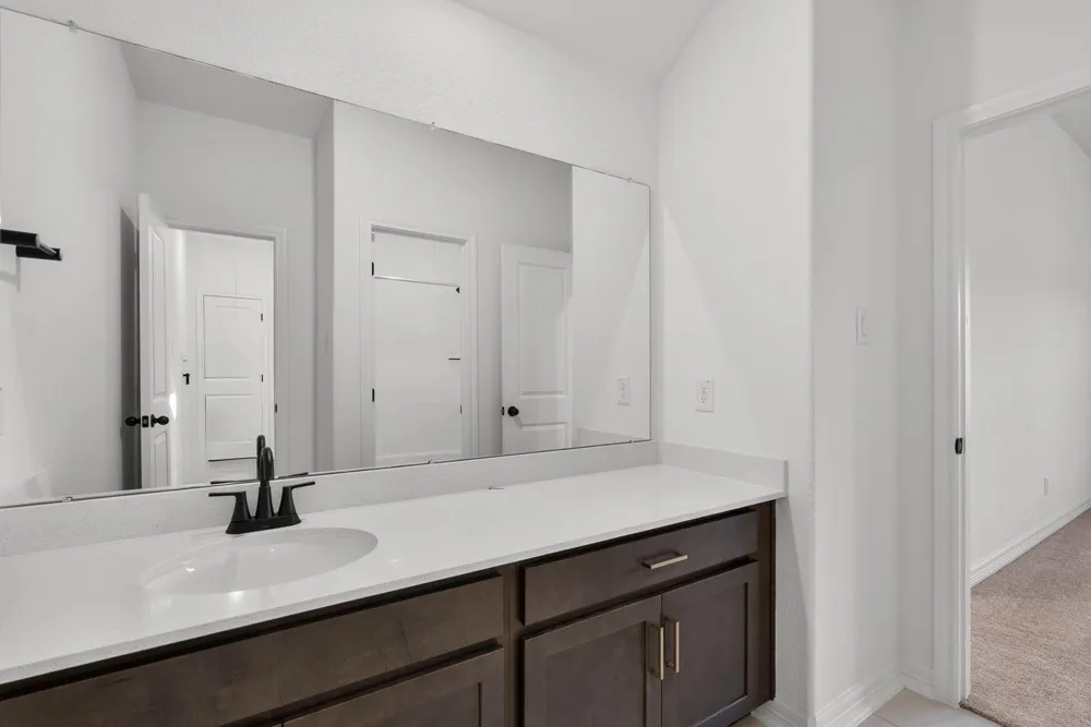 7914 Jade Crest Drive Angleton, TX 77515
