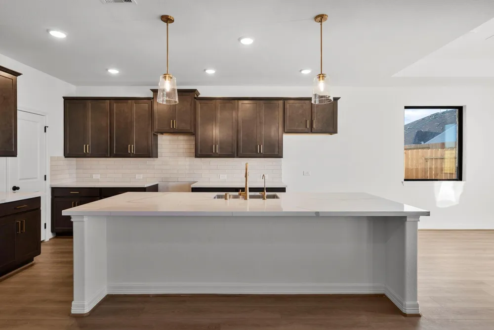 7914 Jade Crest Drive Angleton, TX 77515