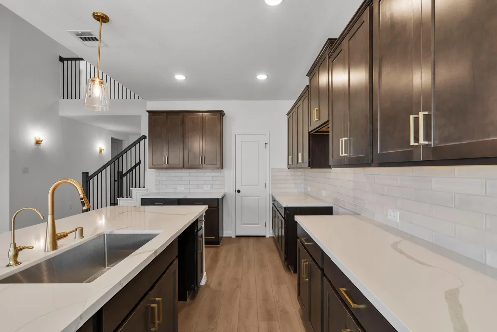 7914 Jade Crest Drive Angleton, TX 77515