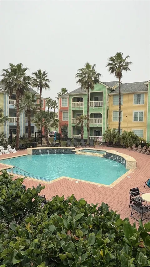7000 Seawall Blvd #414