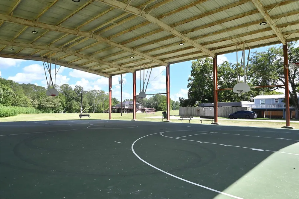 111 6th Street Rosenberg, TX 77471